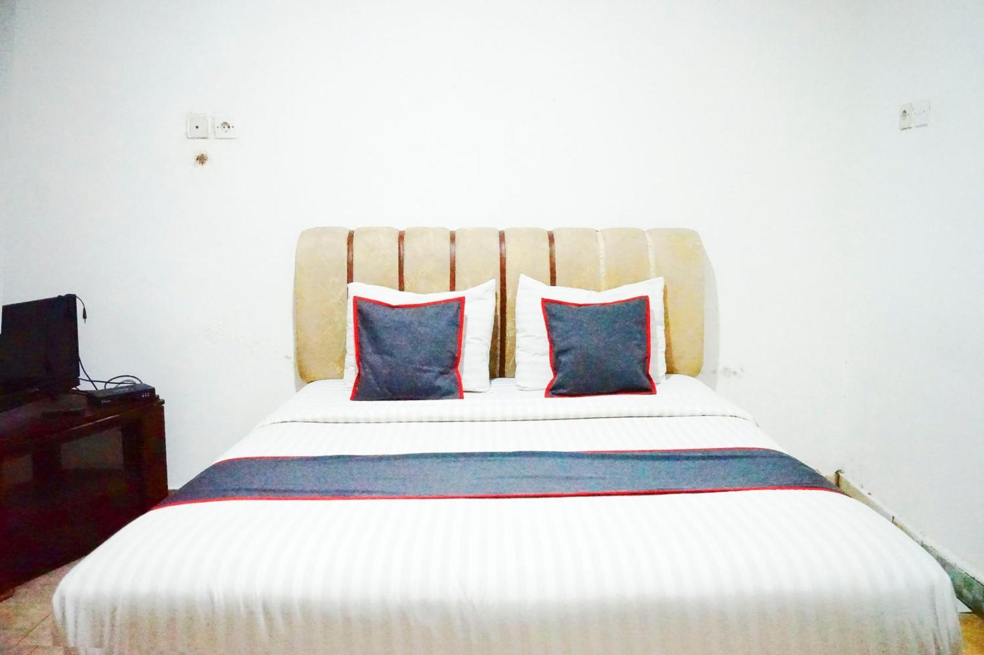 Hotel O Padang City Center Near Pantai Padang Formerly Hotel Siti Nurbaya Esterno foto