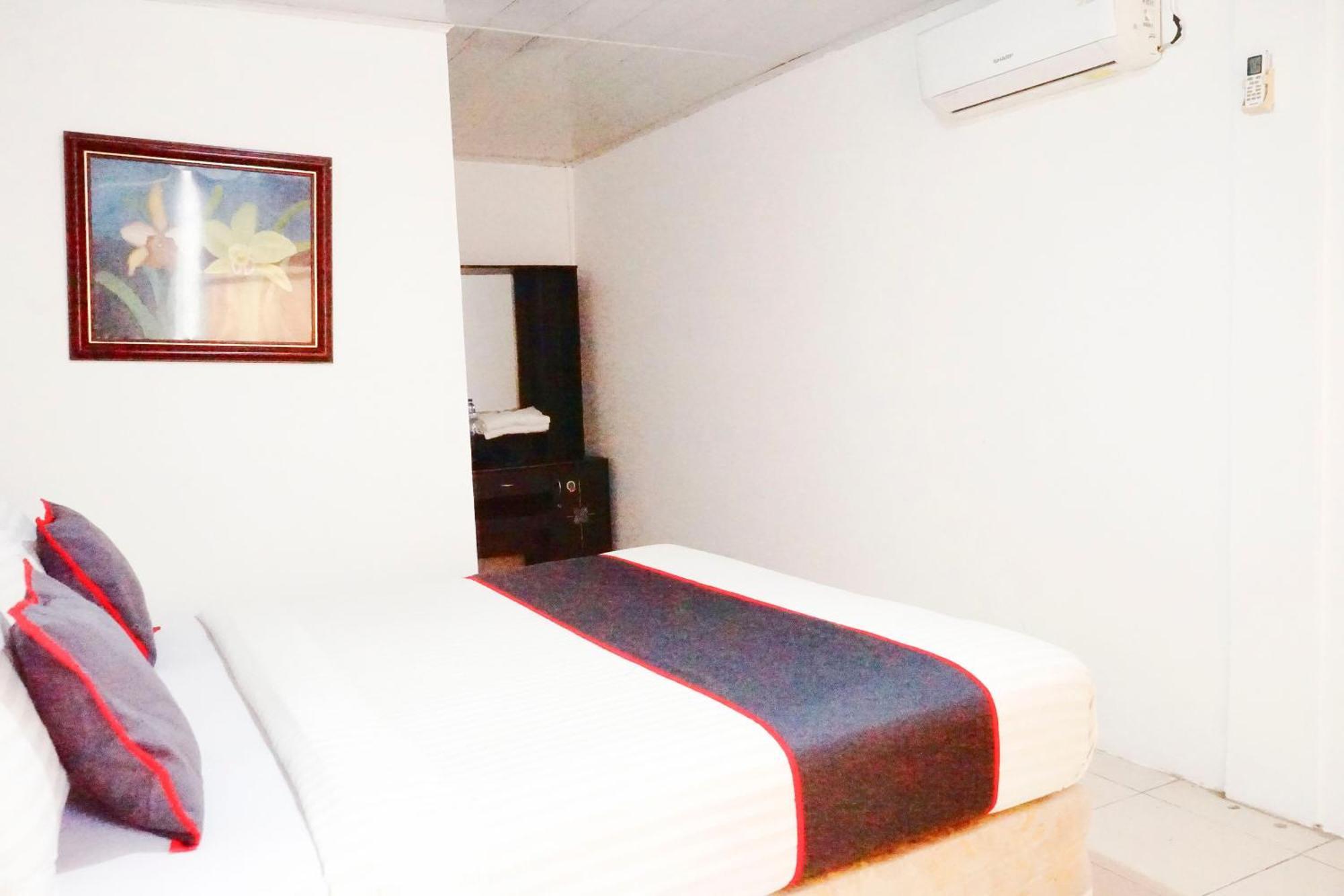 Hotel O Padang City Center Near Pantai Padang Formerly Hotel Siti Nurbaya Esterno foto